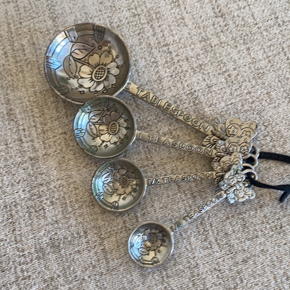 🪞 stainless steel engraved measuring spoon set butterfly spring - Picture 8 of 12